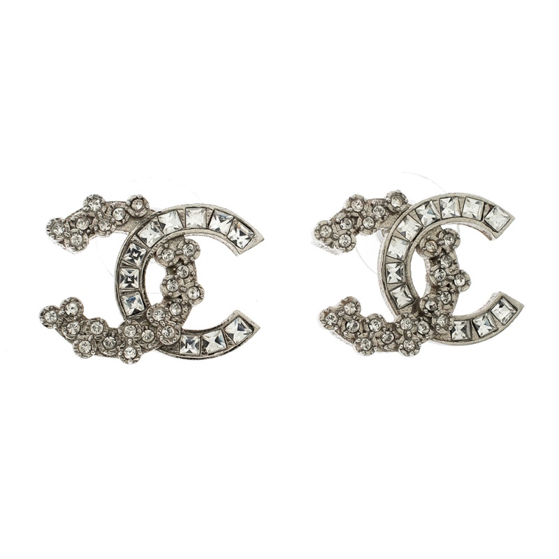 Pre Owned أقراط شانيل مرصعة لون فضي كريستال زهور CC