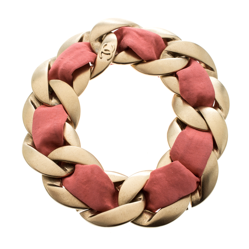 

Chanel Pink Fabric Gold Tone Chain Link Bracelet