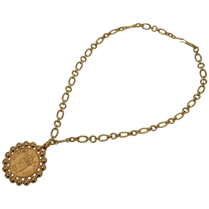 

Chanel Vintage Gold Tone Pendant Necklace