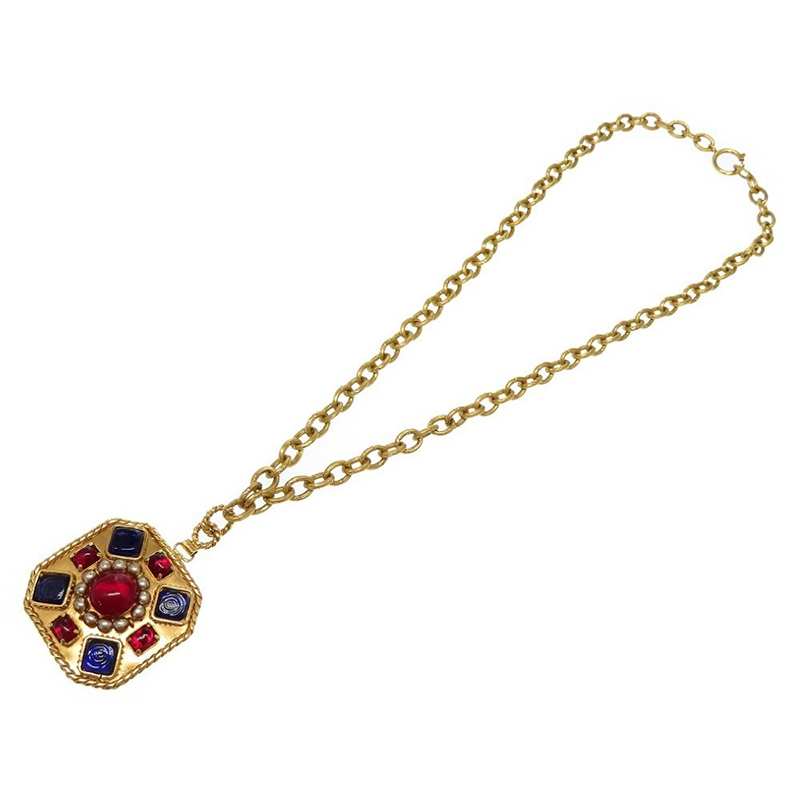 

Chanel Vintage Multicolor Stones Gold Tone Pendant Necklace