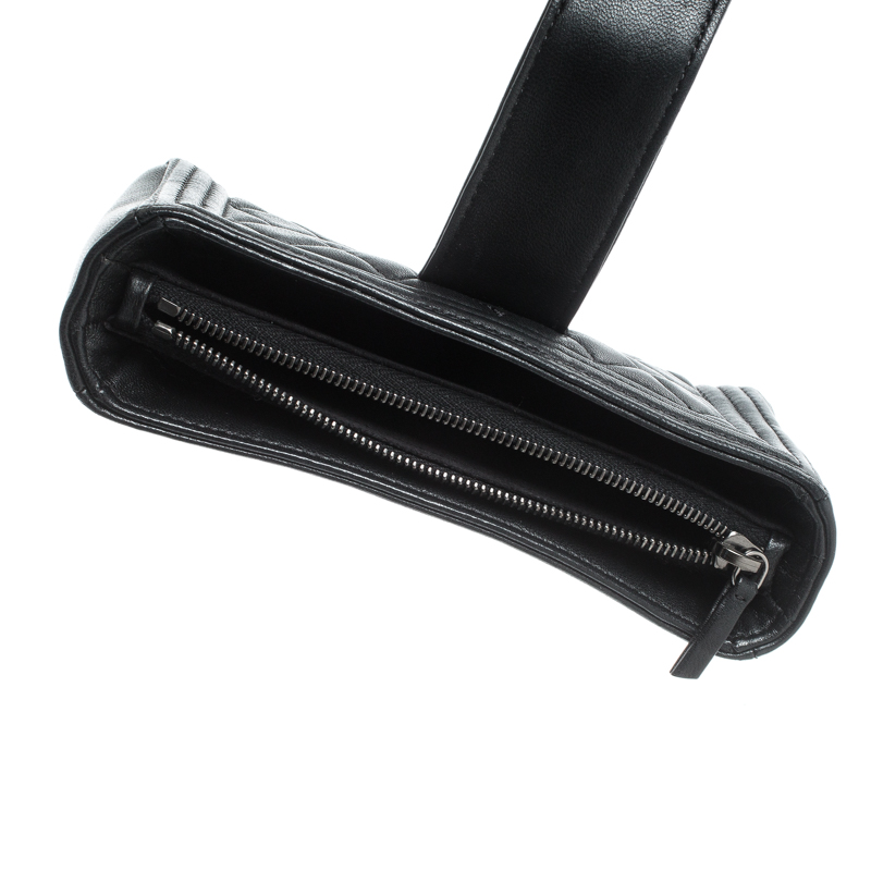

Chanel Black Quilted Leather Boy Phone Pouch