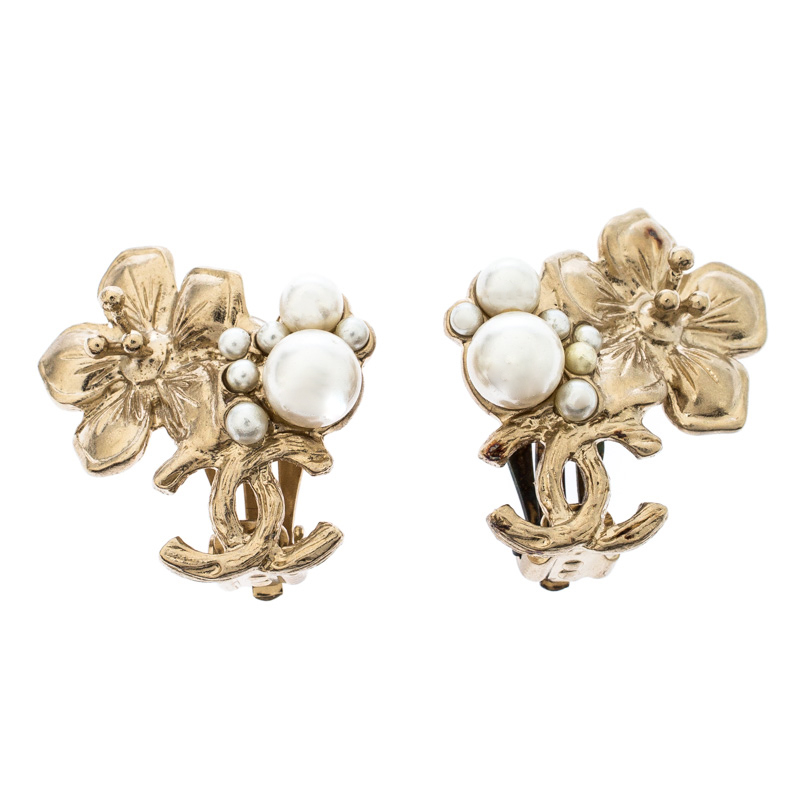 chanel camellia pearl earrings