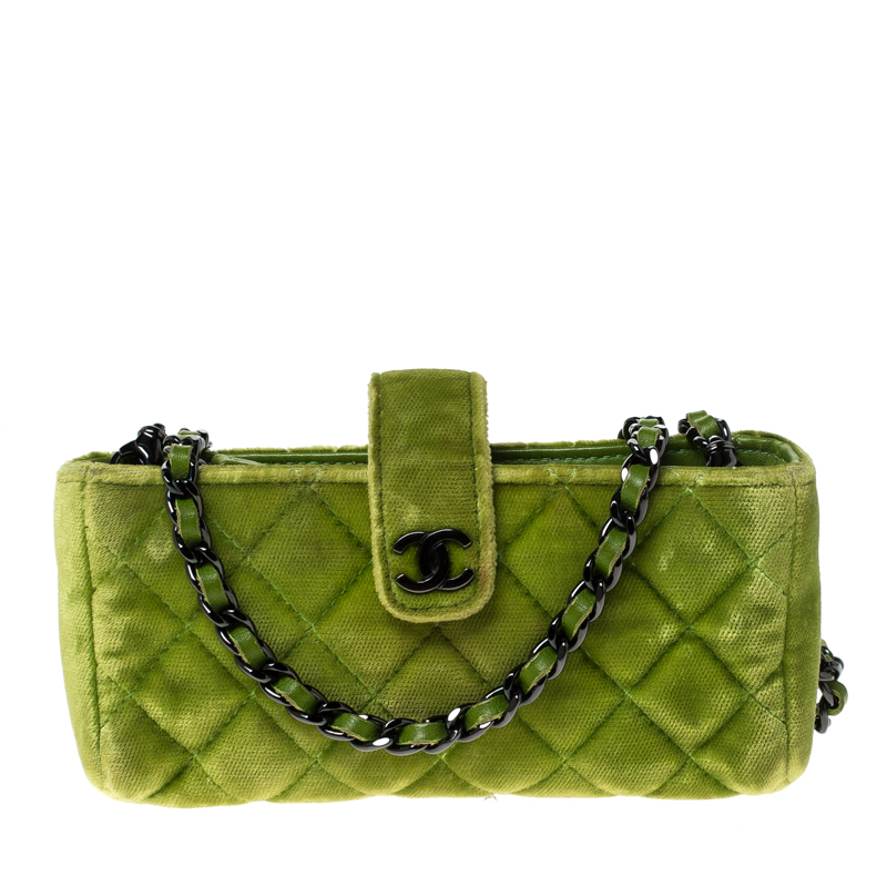 Pre Owned Chanel Green Velvet iPhone Chain Pouch