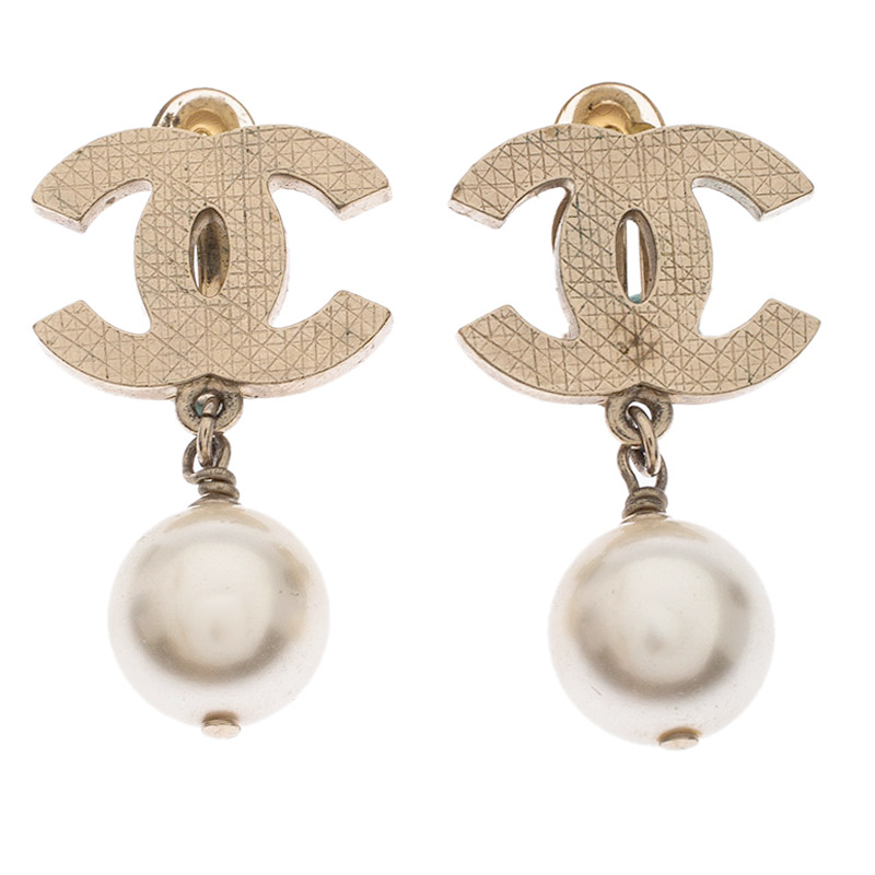 Pre Owned Chanel CC Faux Pearl Drop Clip On Earrings