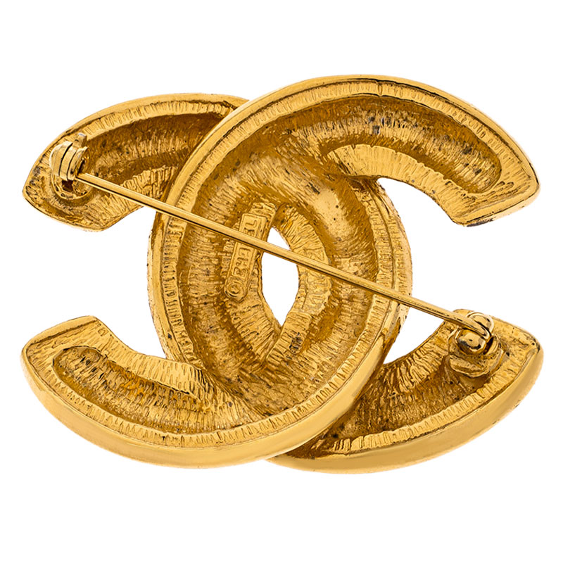 

Chanel CC Vintage Quilted Gold Tone Pin Brooch