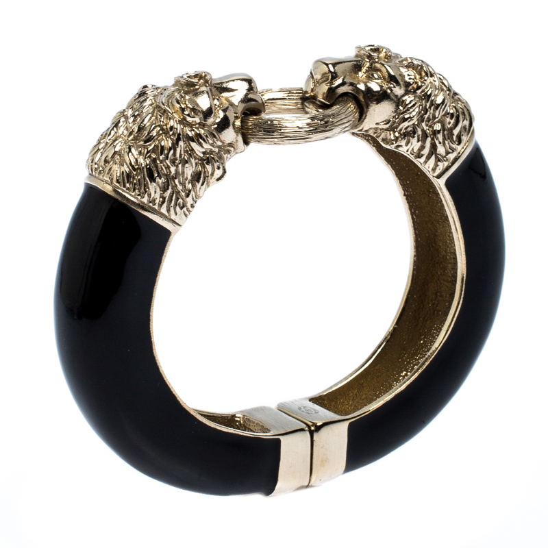 

Chanel Black Enamel Double Lion Head Gold Tone Magnetic Cuff Bracelet