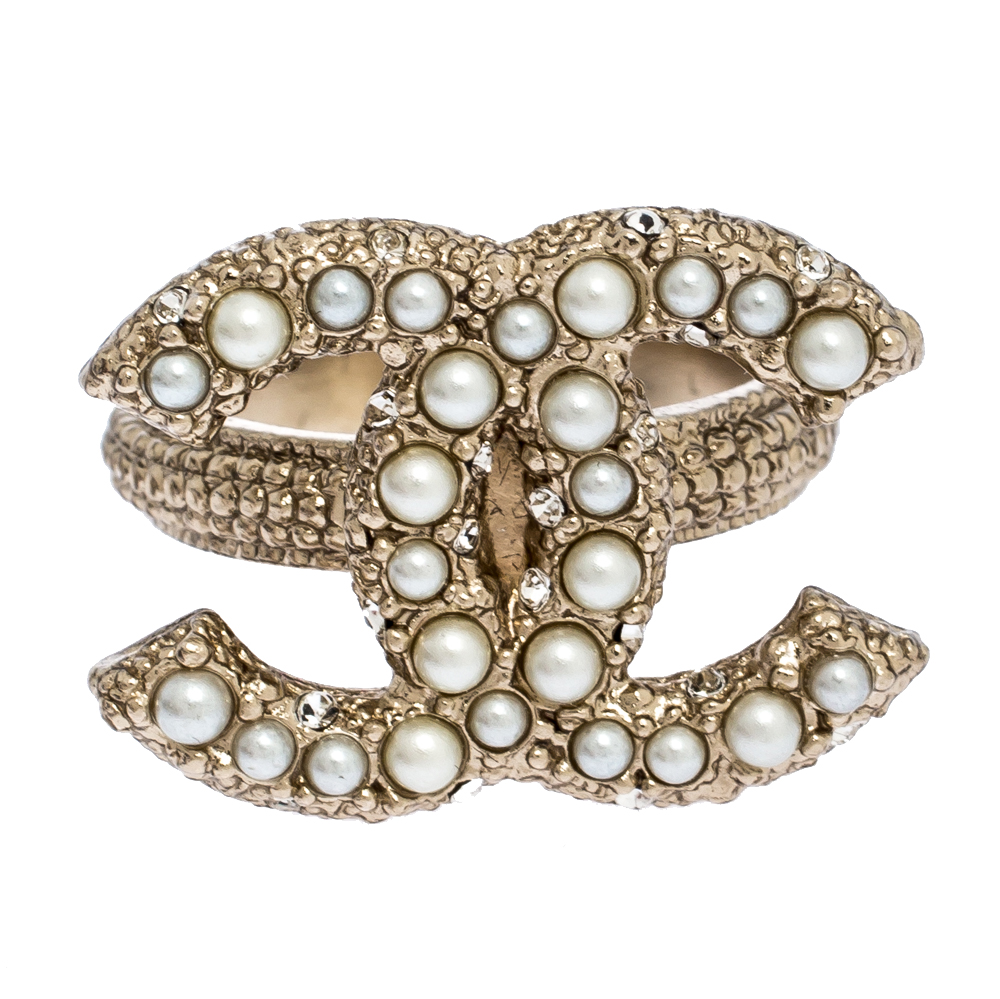 Chanel CC Pale Gold Tone Crystal and Faux Pearl Embedded Ring Size EU 51