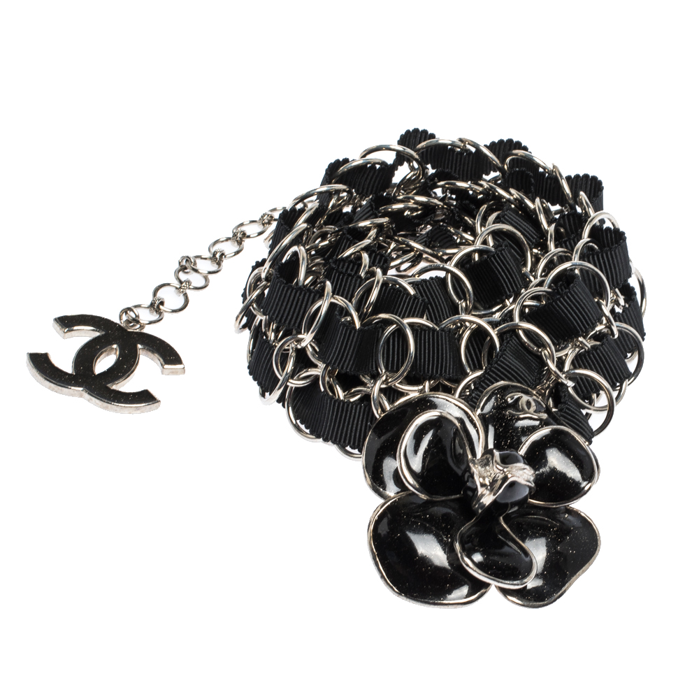 

Chanel Camellia Black Enamel Grosgrain Silver Tone Chain Link Belt