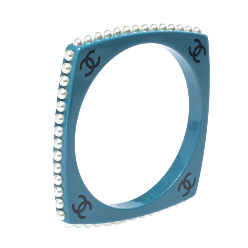 

Chanel CC Blue Resin Faux Pearl Square Bangle Bracelet