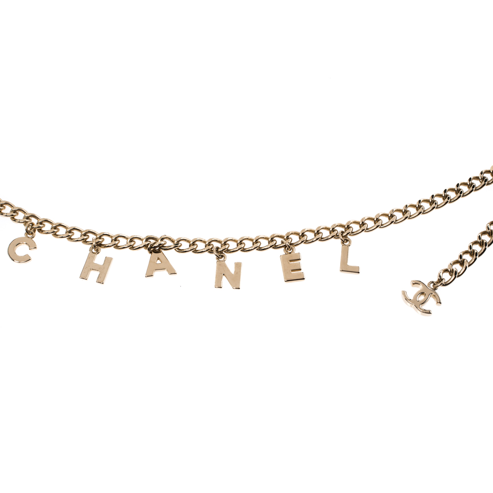 

Chanel Vintage Gold Tone Logo Charm Chain Link Belt