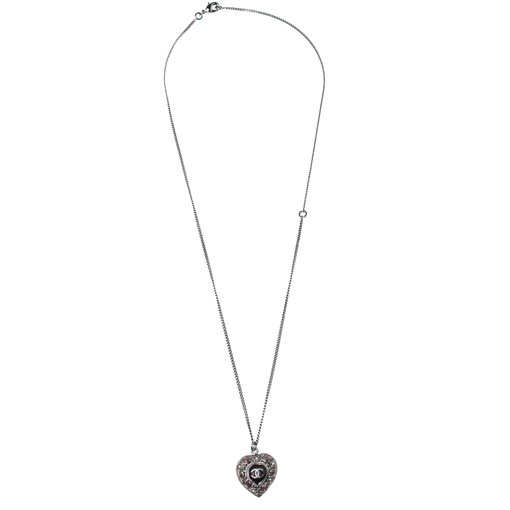 

Chanel Gunmetal Tone CC Enamel Heart Pendant Necklace, Silver