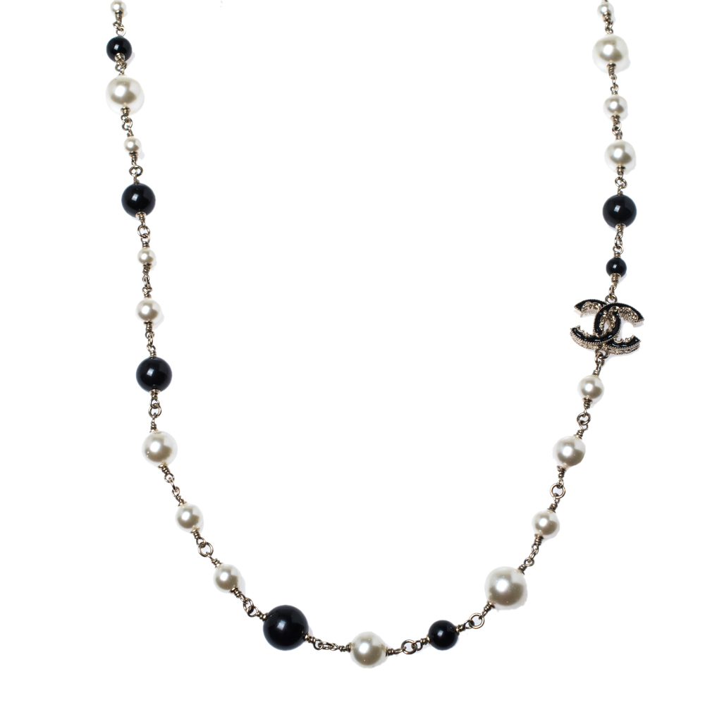 

Chanel CC Faux Pearl & Enamel Gold Tone Station Necklace, Multicolor