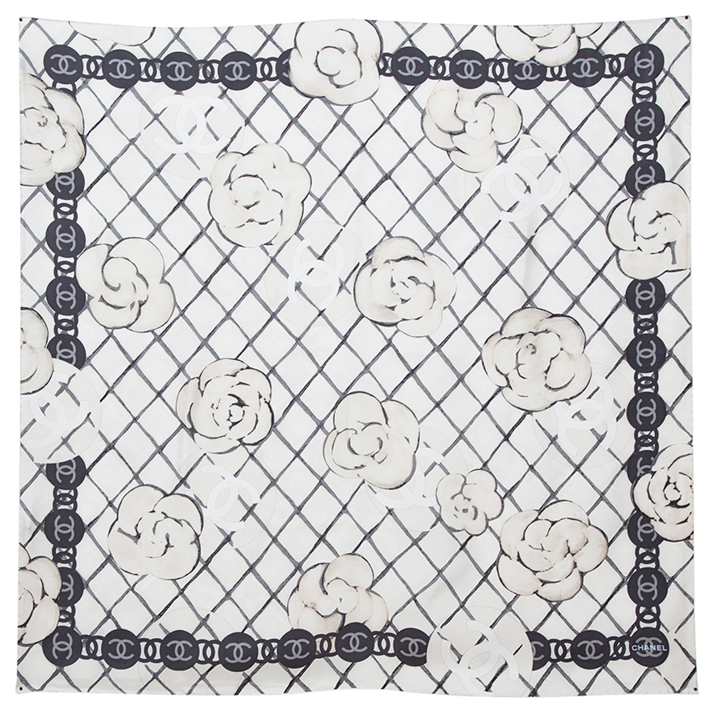 Pre Owned Chanel Cream Camellia Print Silk Square Scarf