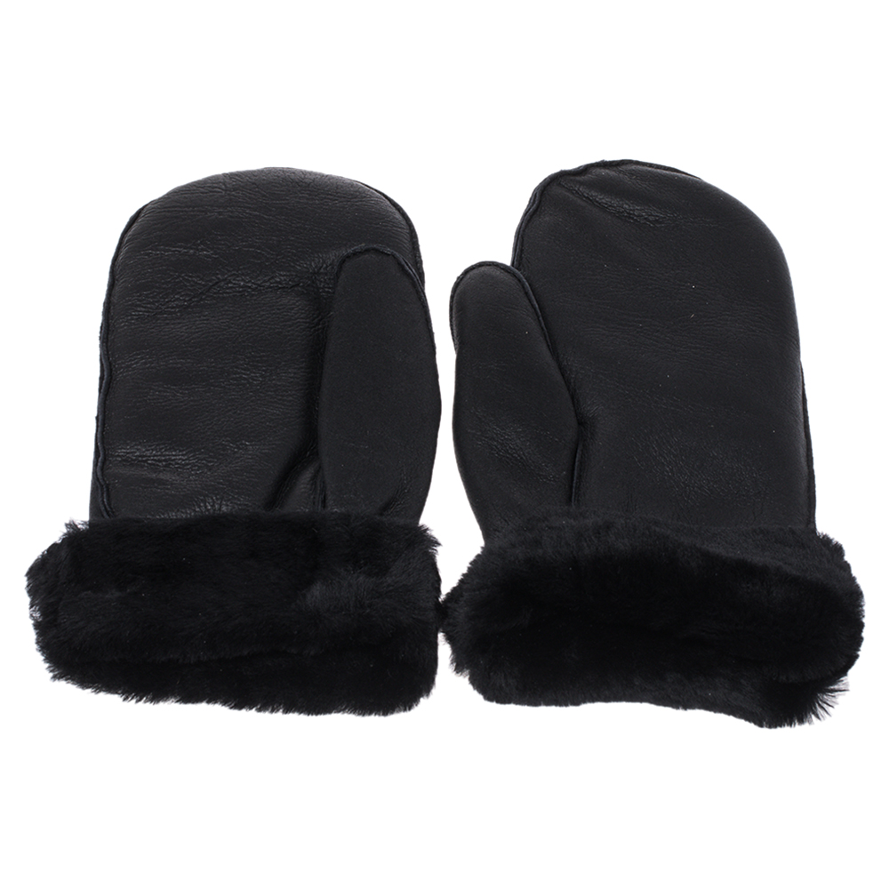 

Chanel Black Quilted Leather CC Snow Gloves