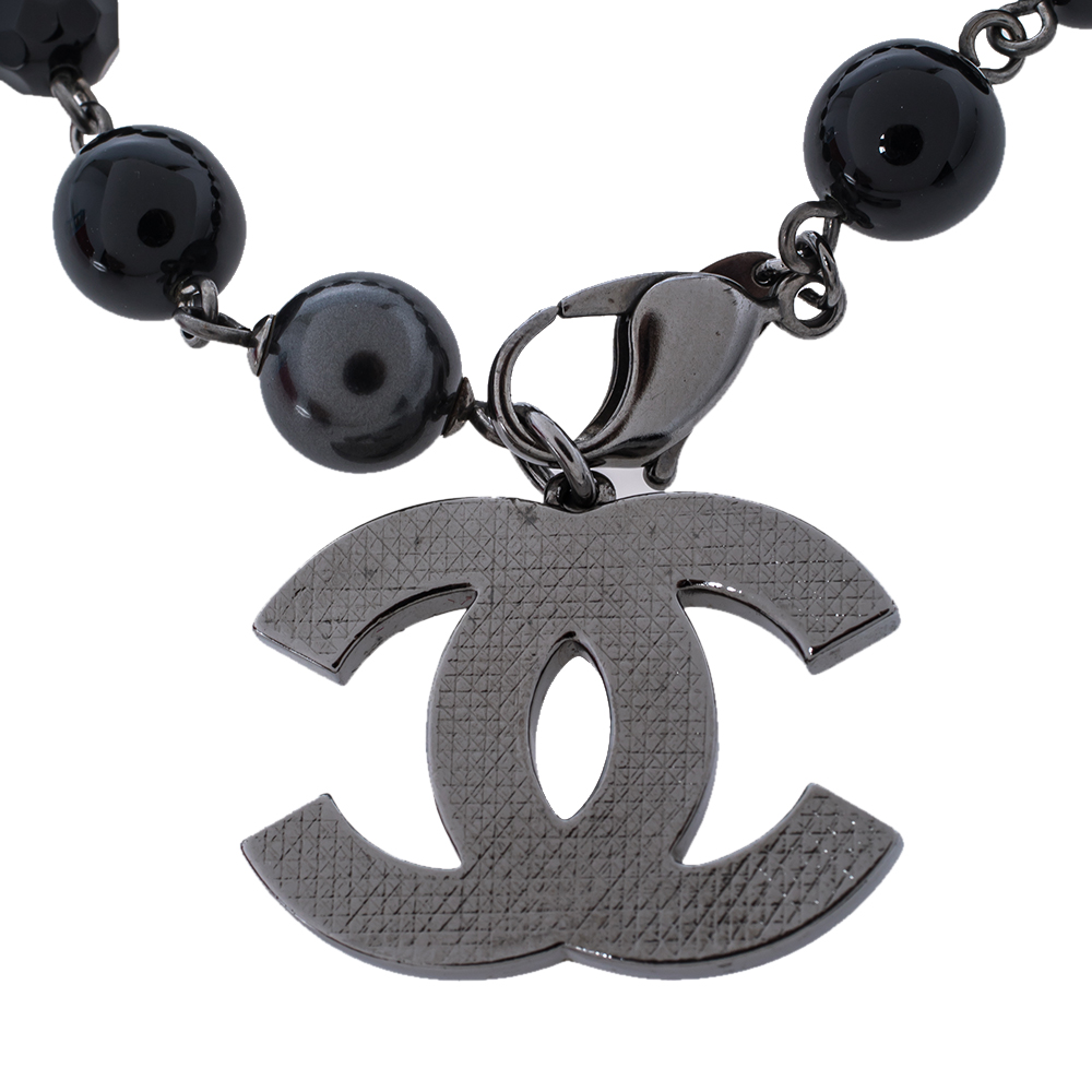 

Chanel CC Black Beads Faux Pearl Silver Tone Charm Bracelet