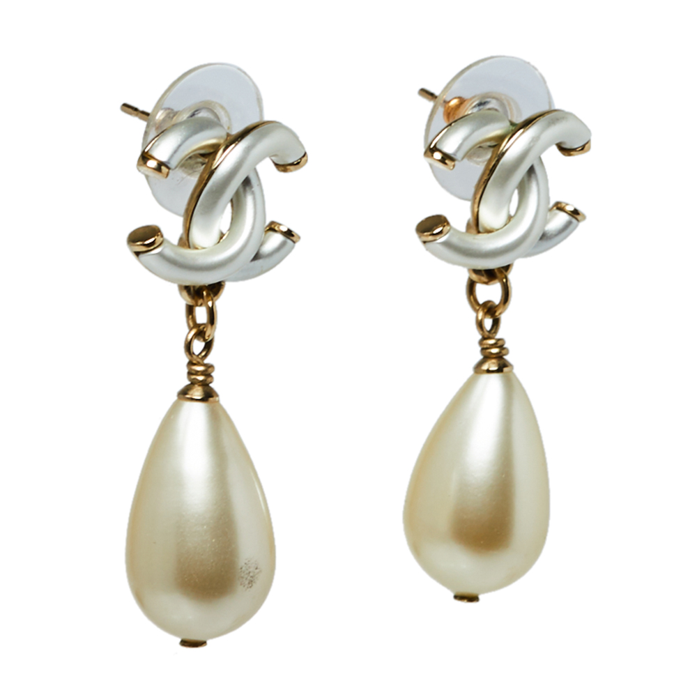 

Chanel Gold Tone CC Pearl Teardrop Earrings, Cream