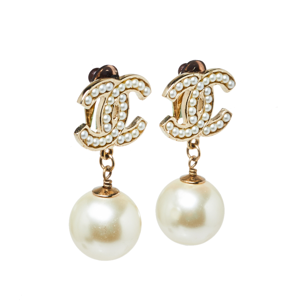

Chanel CC Faux Pearl Drop Clip On Earrings, Cream