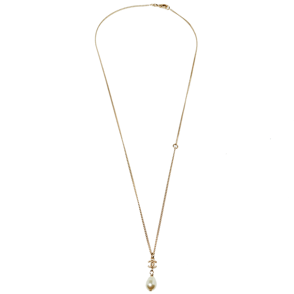 

Chanel Pale Gold Tone Pearl Drop CC Pendant Necklace