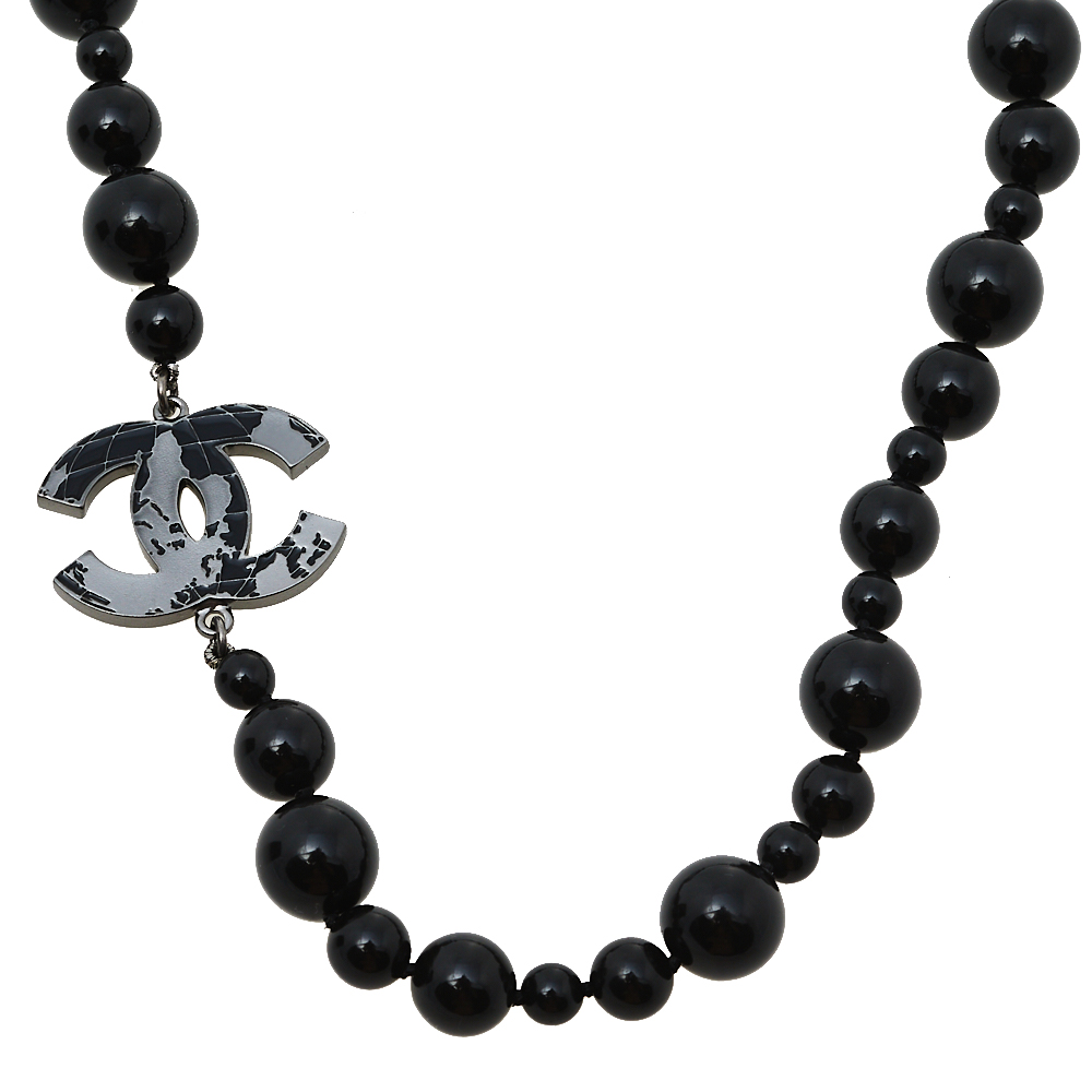 

Chanel Black Beaded Enamel Map CC Charm Necklace