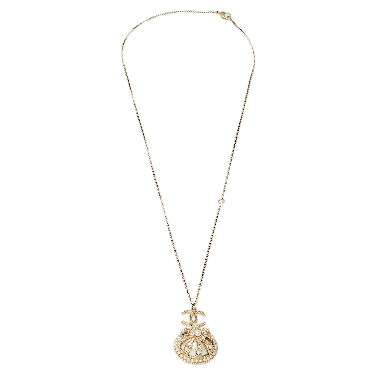 

Chanel Gold Tone Faux Pearl Floral Dome Pendant Chain Necklace