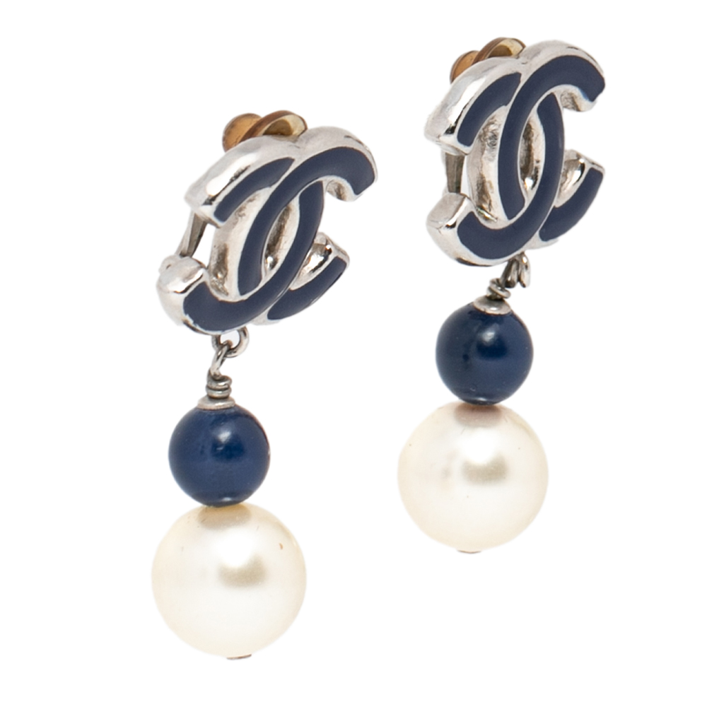 

Chanel Silver Tone Blue Enamel CC Faux Pearl Drop Clip-on Earrings