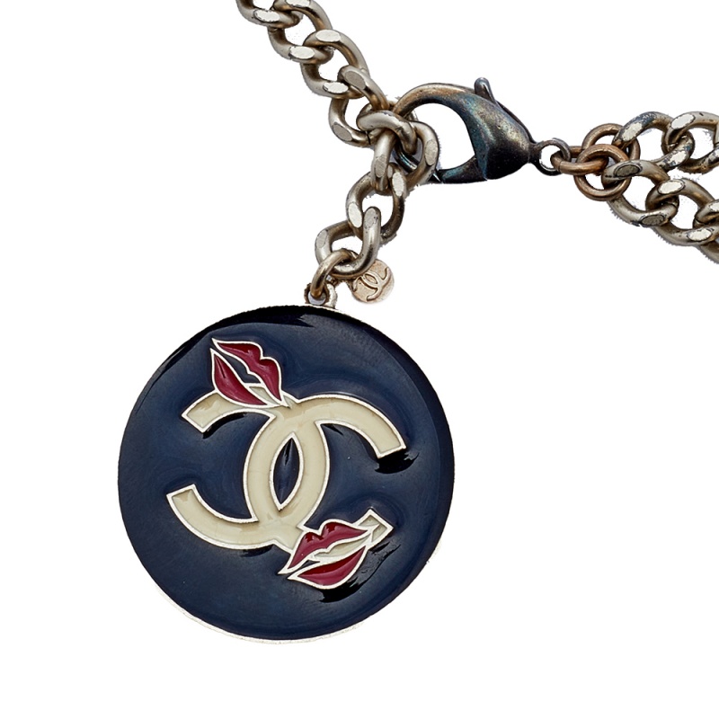 

Chanel Pale Gold Tone CC Lipstick Charm Chain Belt
