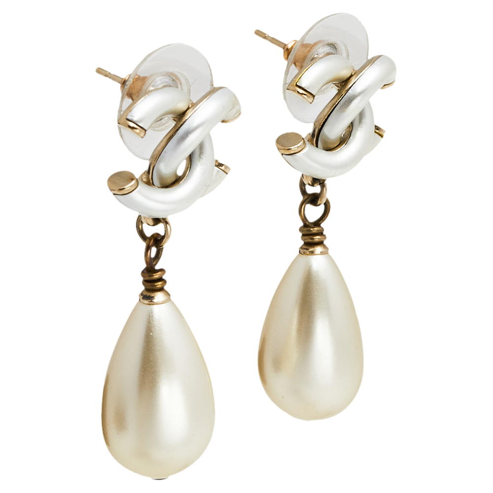 

Chanel CC Faux Pearl Gold Tone Teardrop Earrings, Cream