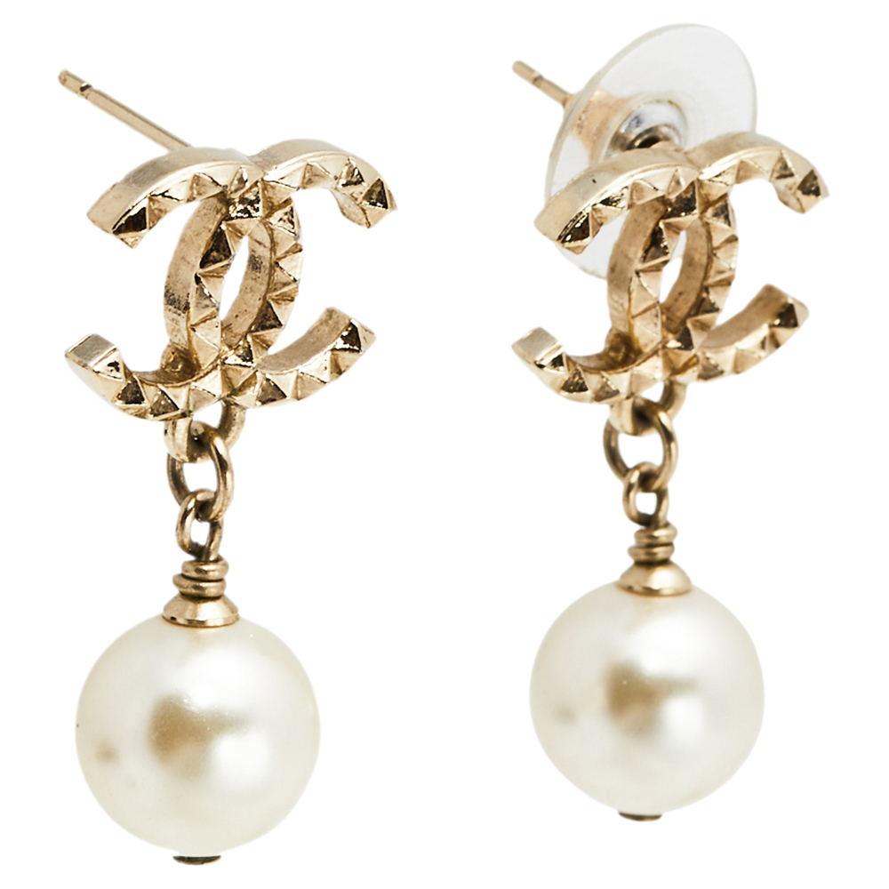 

Chanel CC Faux Pearl Gold Tone Drop Earrings