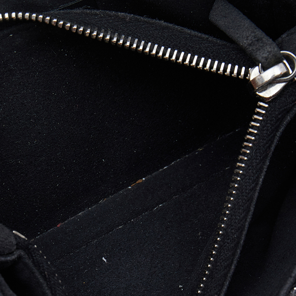 

Chanel Black Quilted Glitter Leather iPhone Pouch