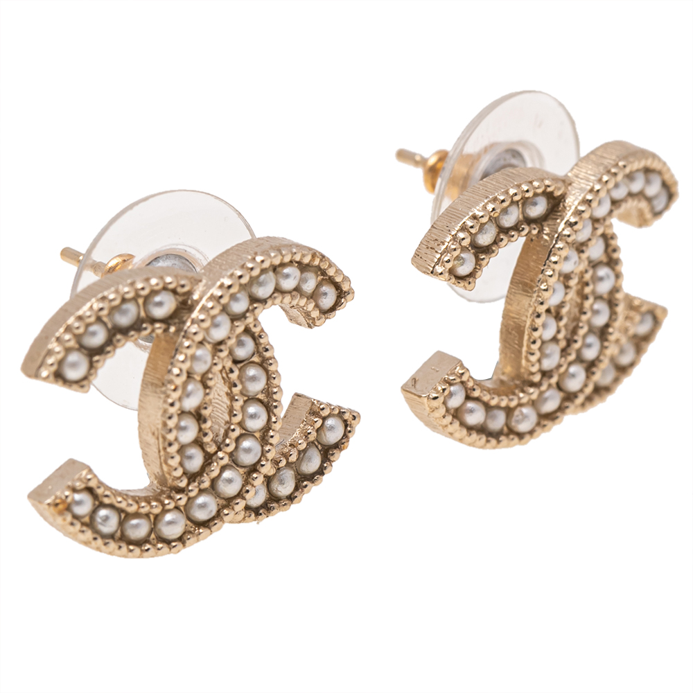 

Chanel CC Faux Pearl Gold Tone Metal Stud Earrings