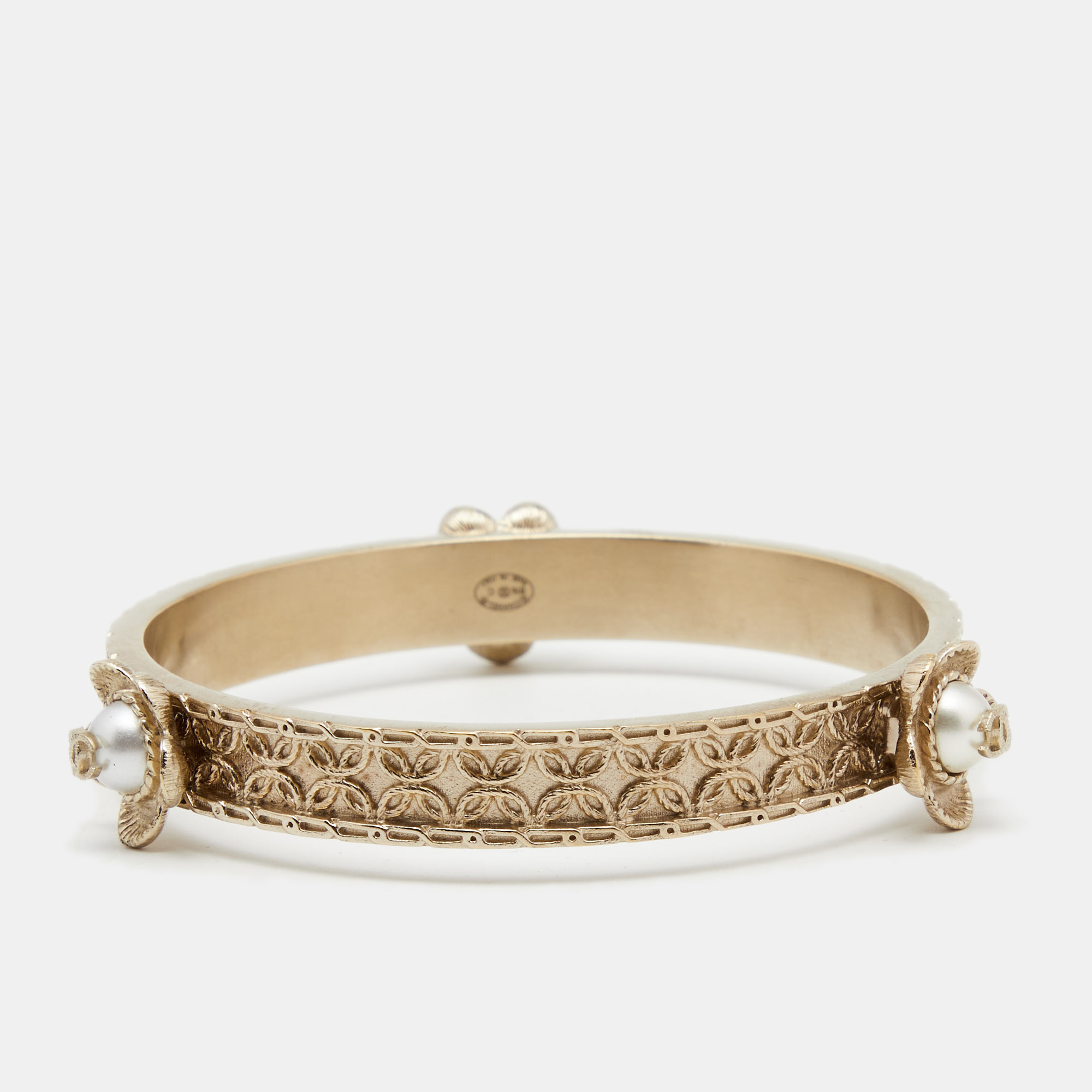 

Chanel CC Faux Pearl Gold Tone Metal Floral Bangle Bracelet