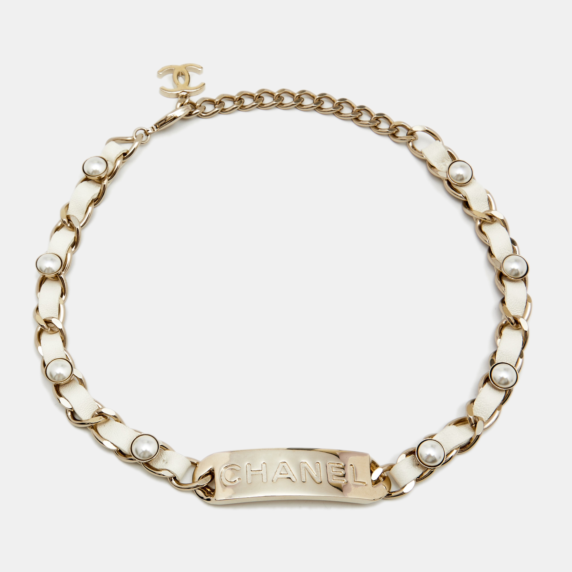 مملوكة مسبقًا Chanel Gold Tone Logo Plaque Leather Woven Choker