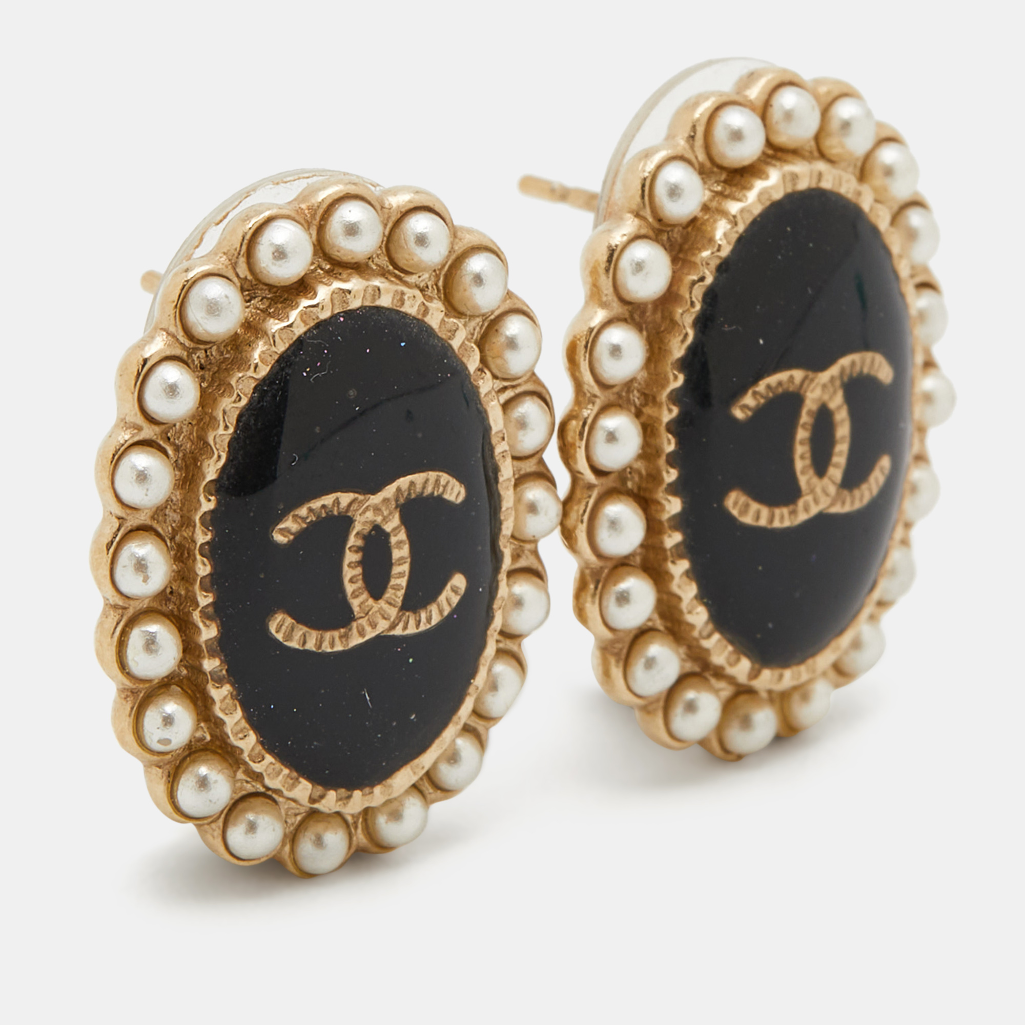 

Chanel Pale Gold Tone Faux Pearl & Resin CC Oval Stud Earrings, Black