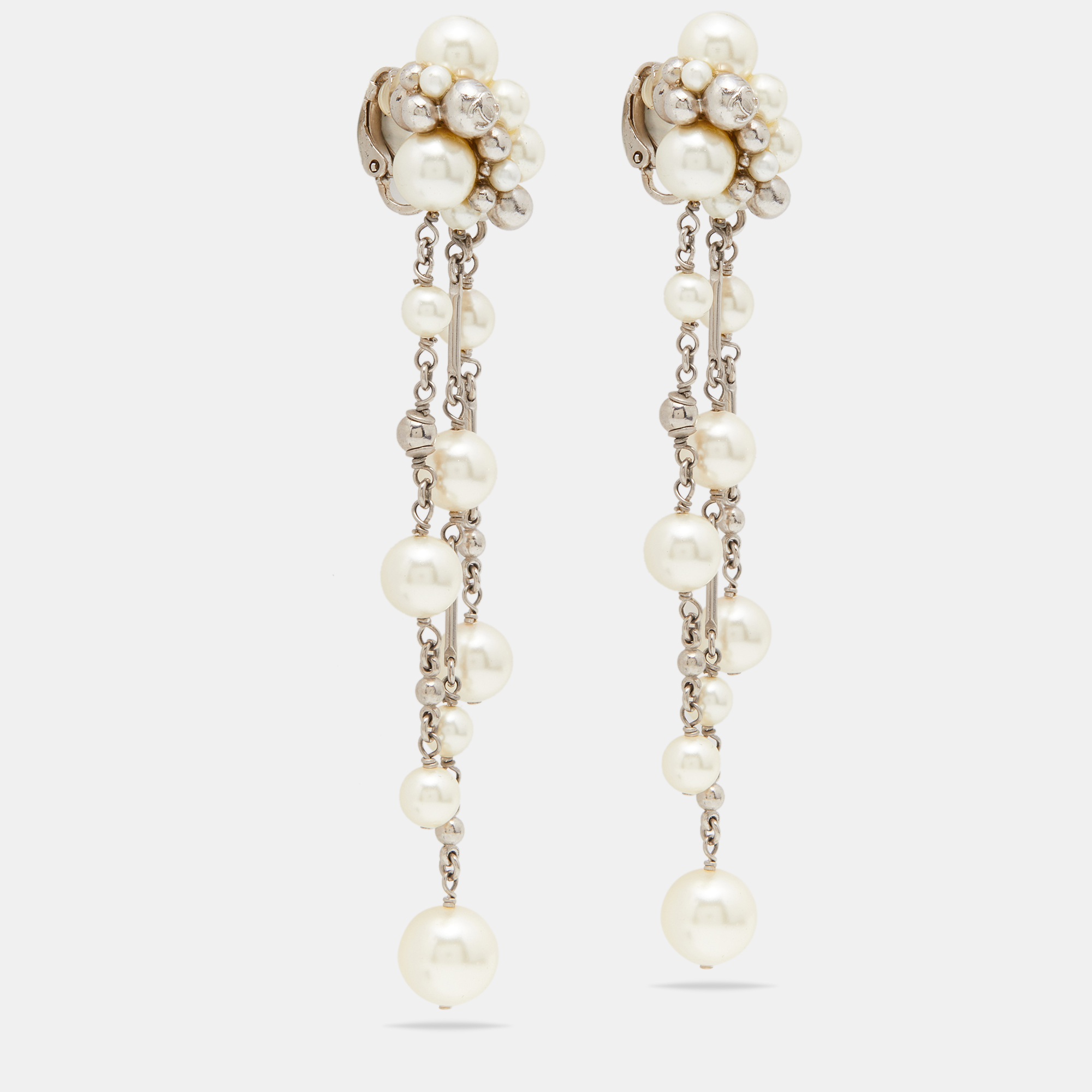 

Chanel Silver Tone Cluster Faux Pearl Dangle Clip On Earrings