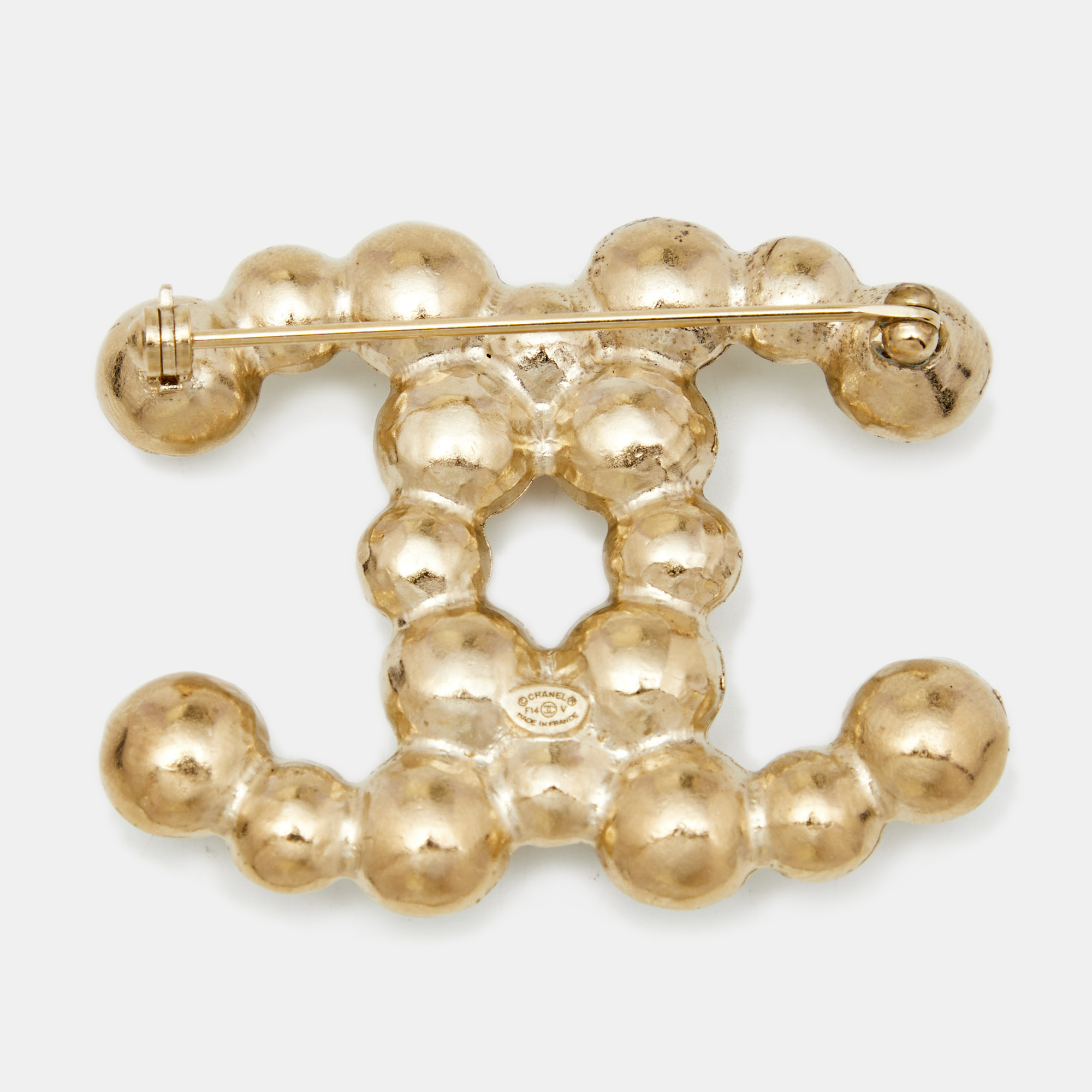 

Chanel CC Faux Pearl Gold Tone Brooch