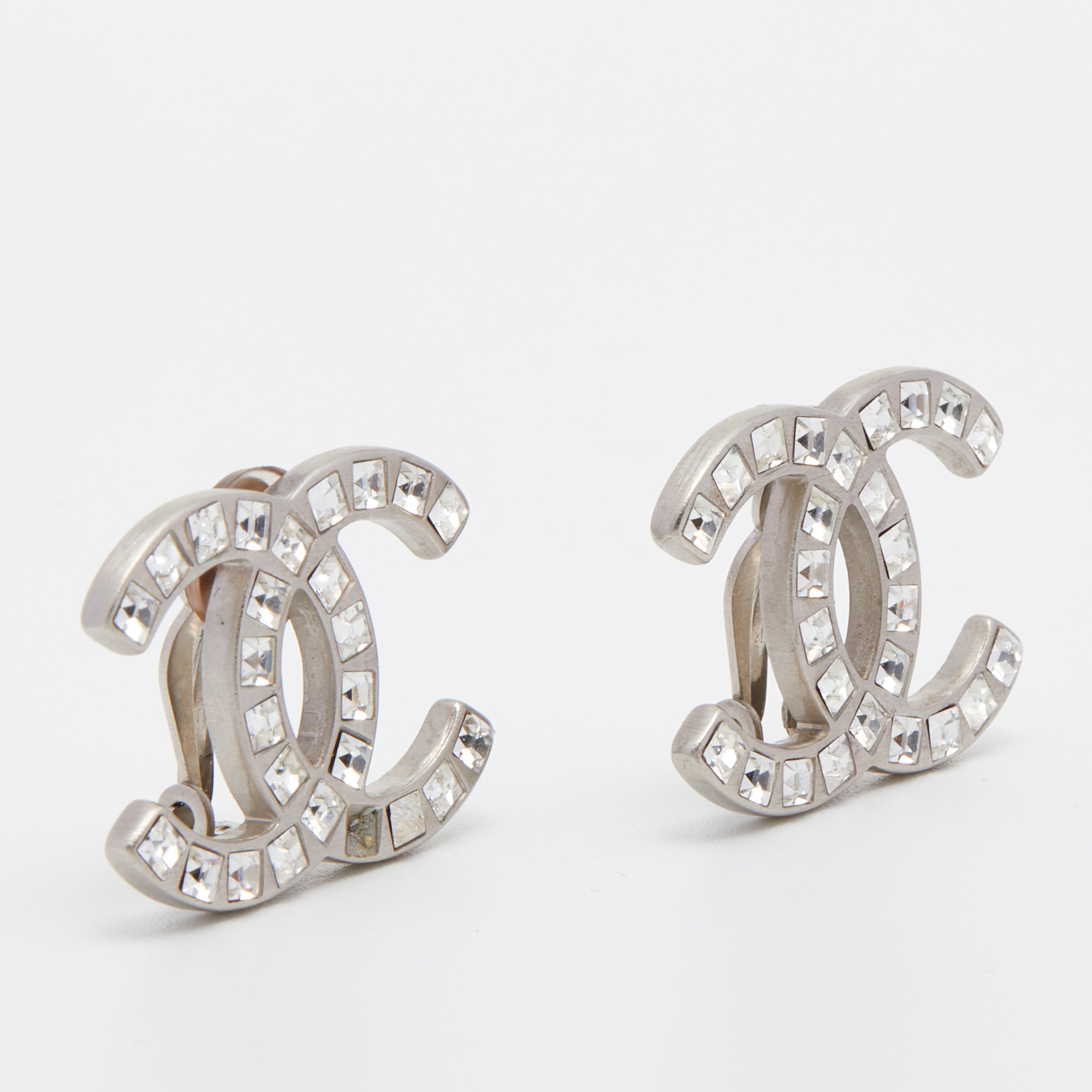 

Chanel Silver Tone Baguette Crystal CC Clip On Earrings