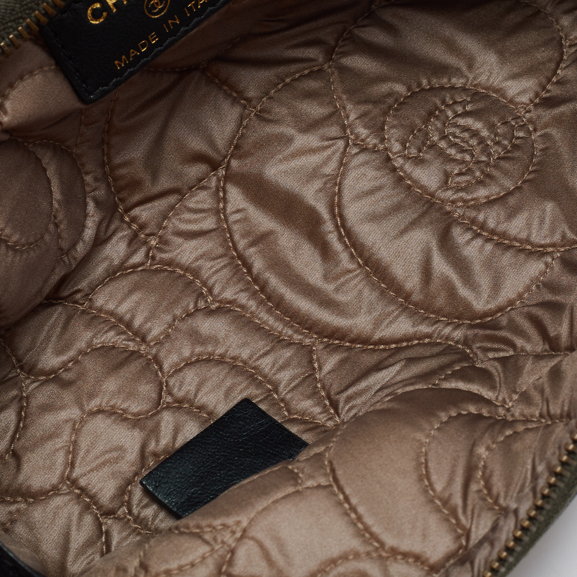 

Chanel Dark Green Leather CC Camellia Cosmetic Pouch