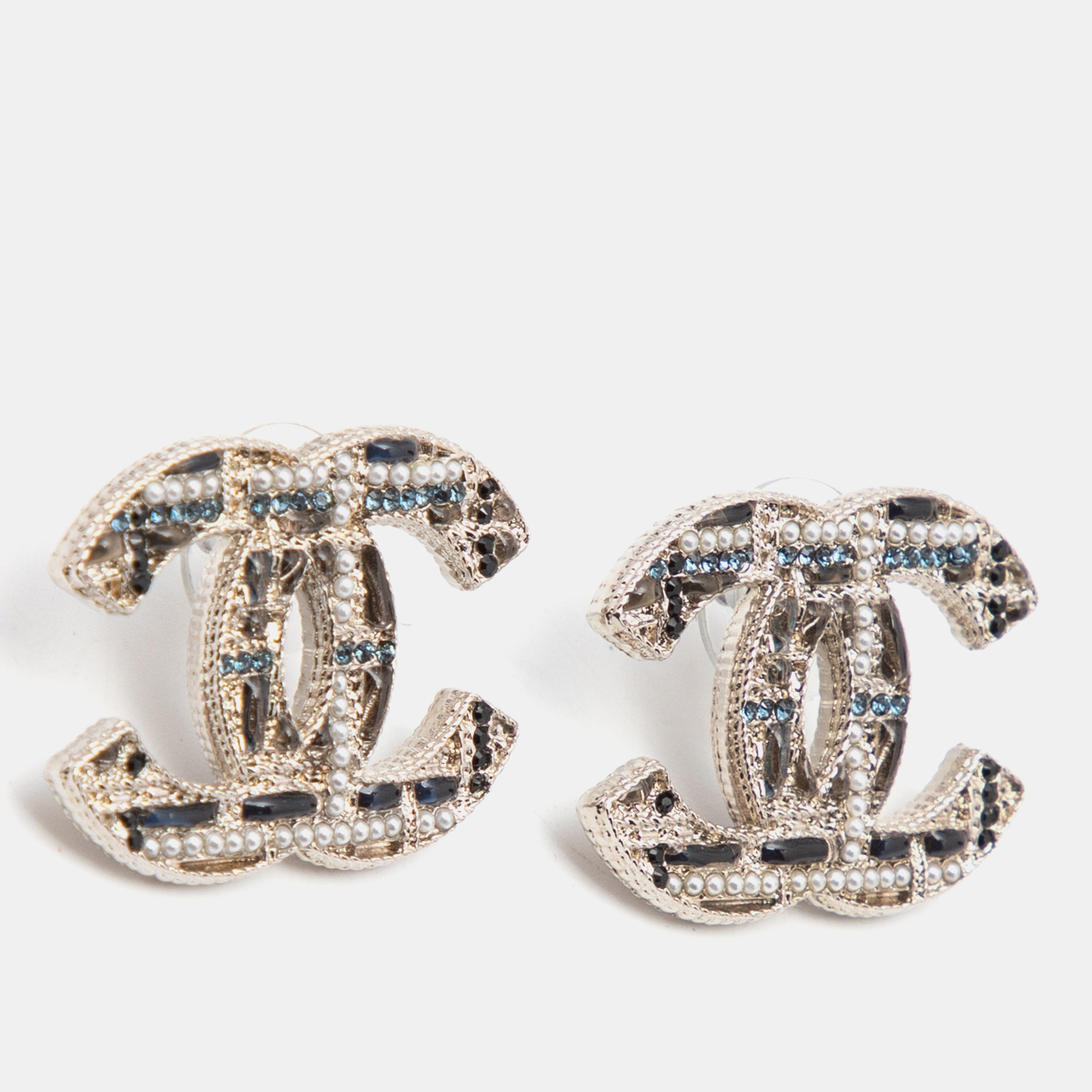 

Chanel CC Enamel Crystals Faux Pearls Silver Tone Earrings