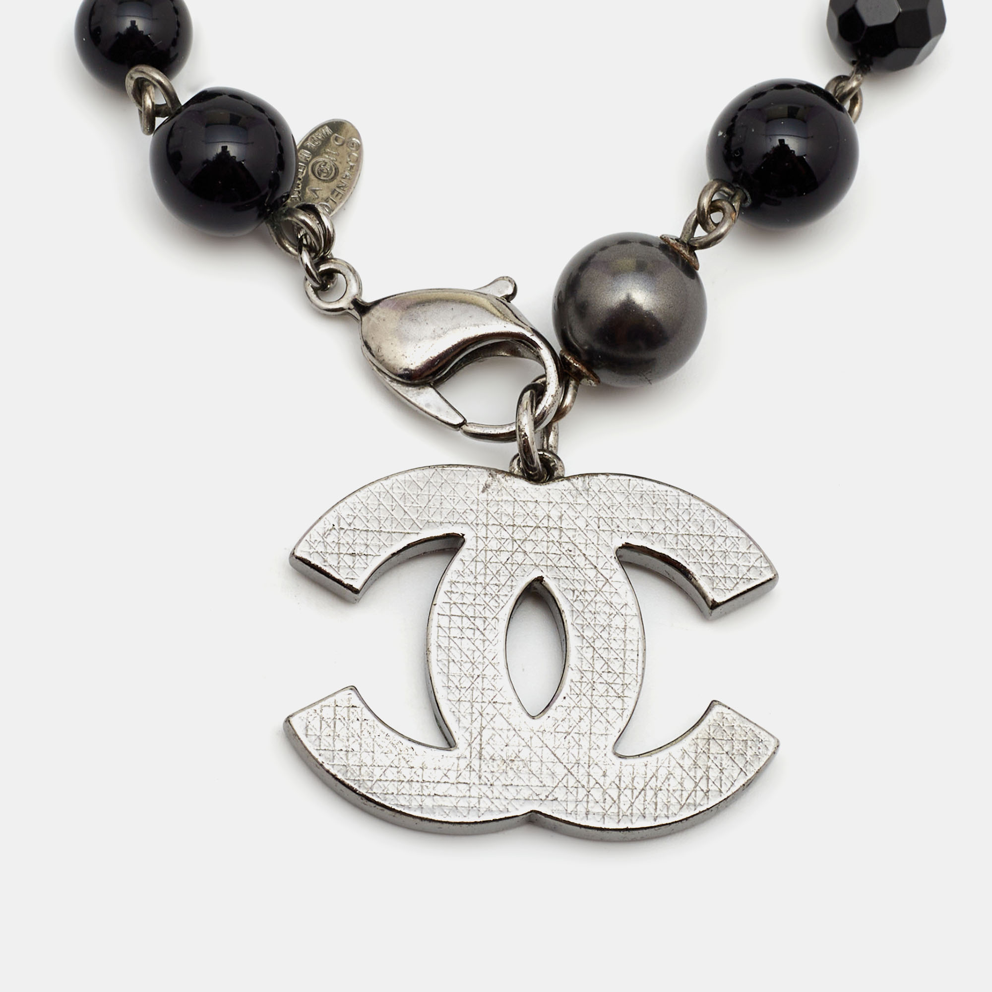 

Chanel Black Faux Pearl & Bead CC Charm Bracelet