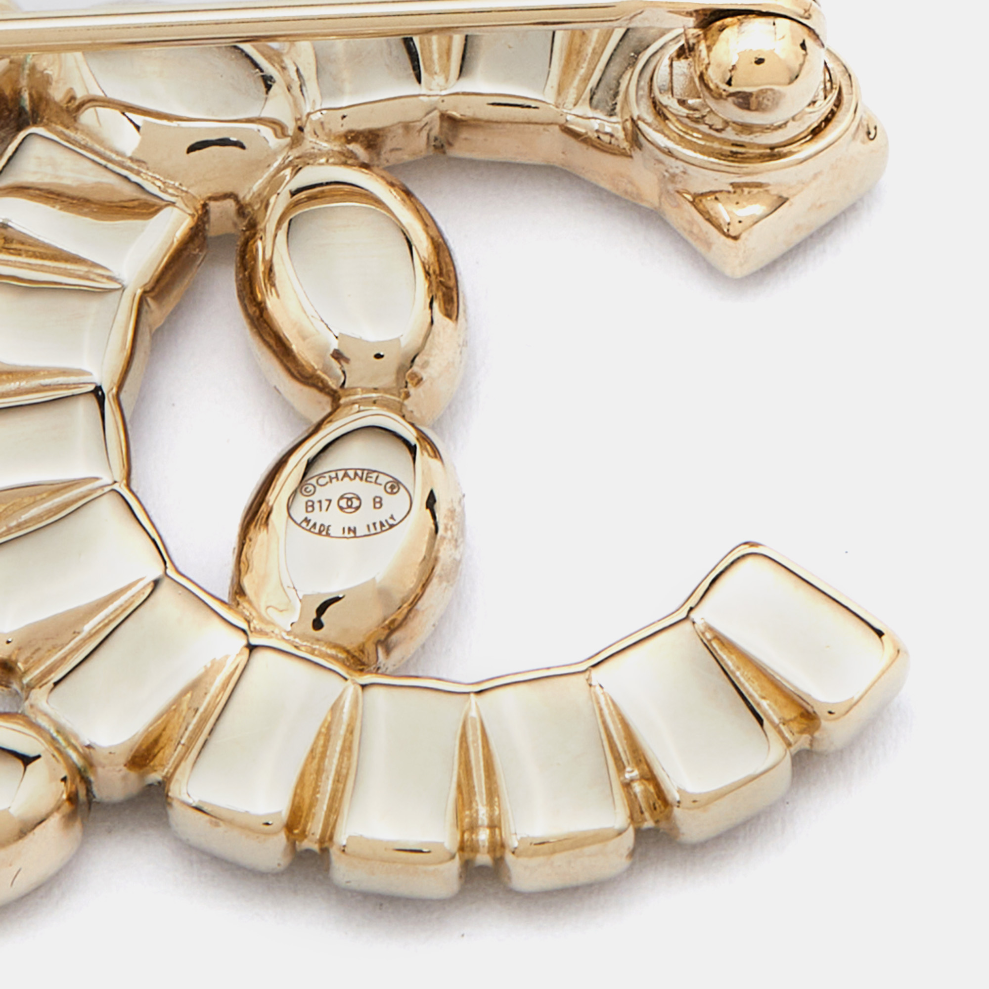 

Chanel Brown & Beige Crystal CC Gold Tone Brooch
