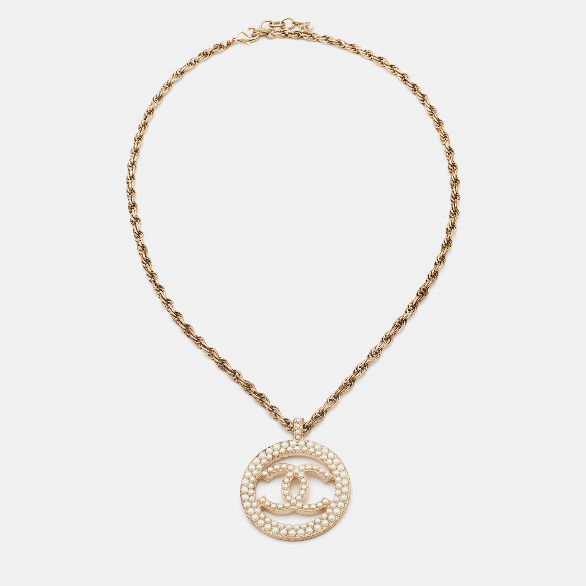 

Chanel CC Faux Pearl Gold Tone Pendant Necklace