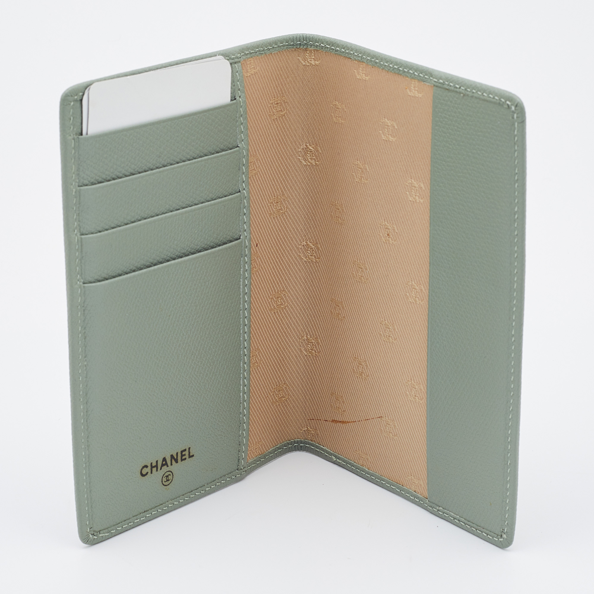 

Chanel Pale Green Leather Vintage Passport Holder