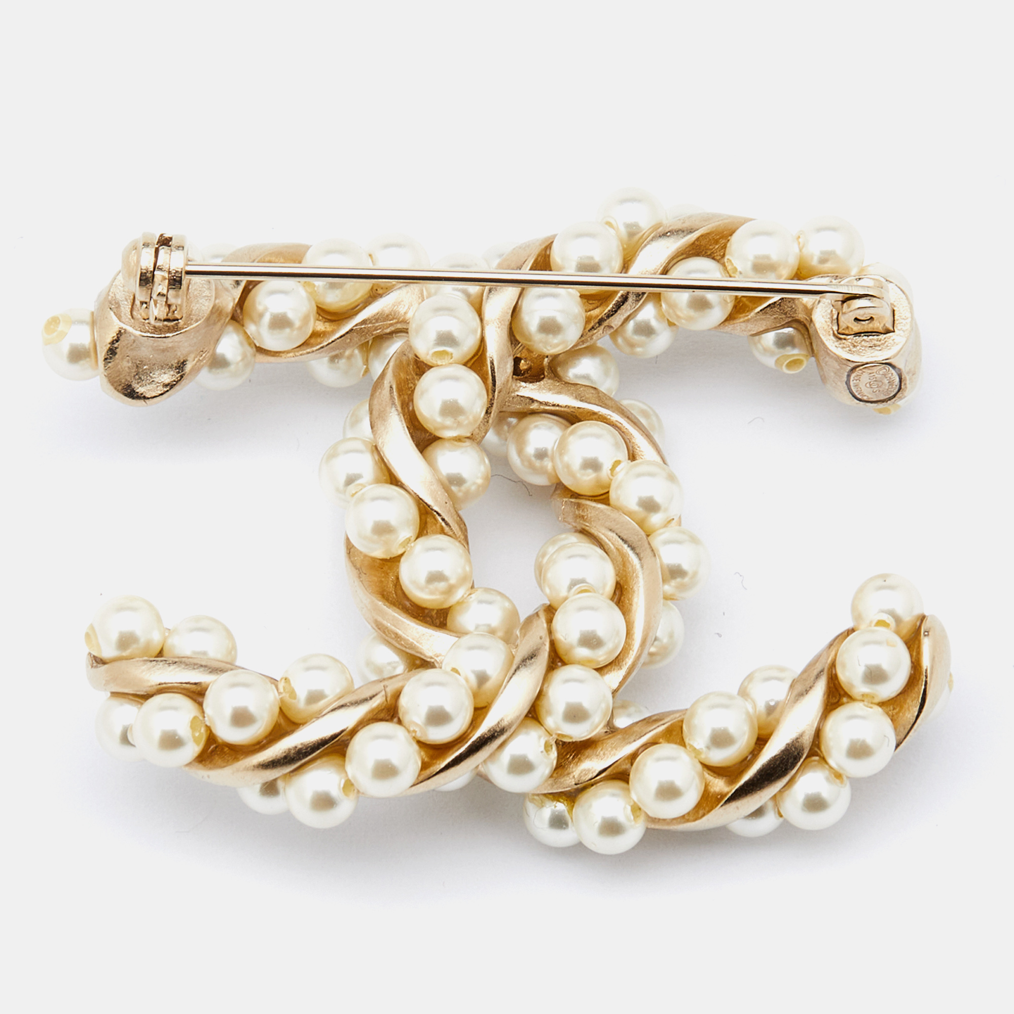 

Chanel Light Gold Tone & Faux Pearl Twisted Brooch