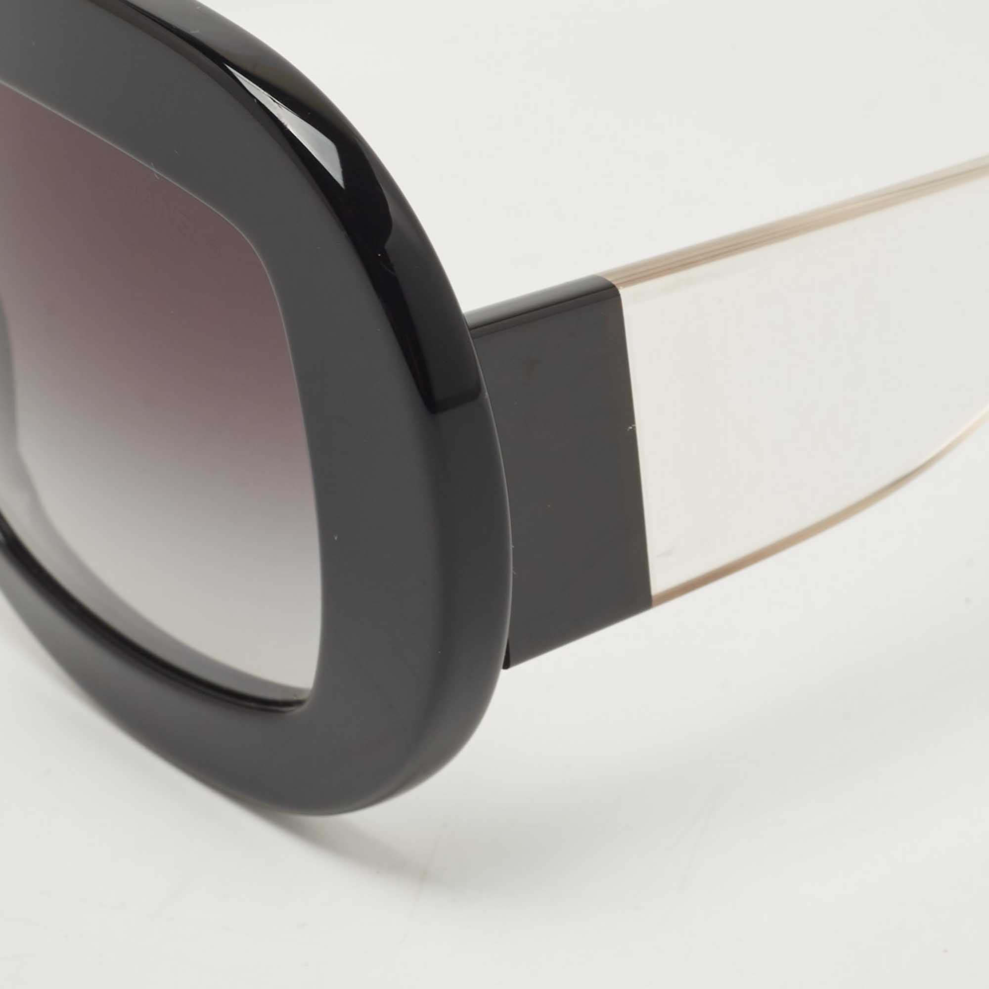 

Chanel Black 40990 Gradient Square Sunglasses