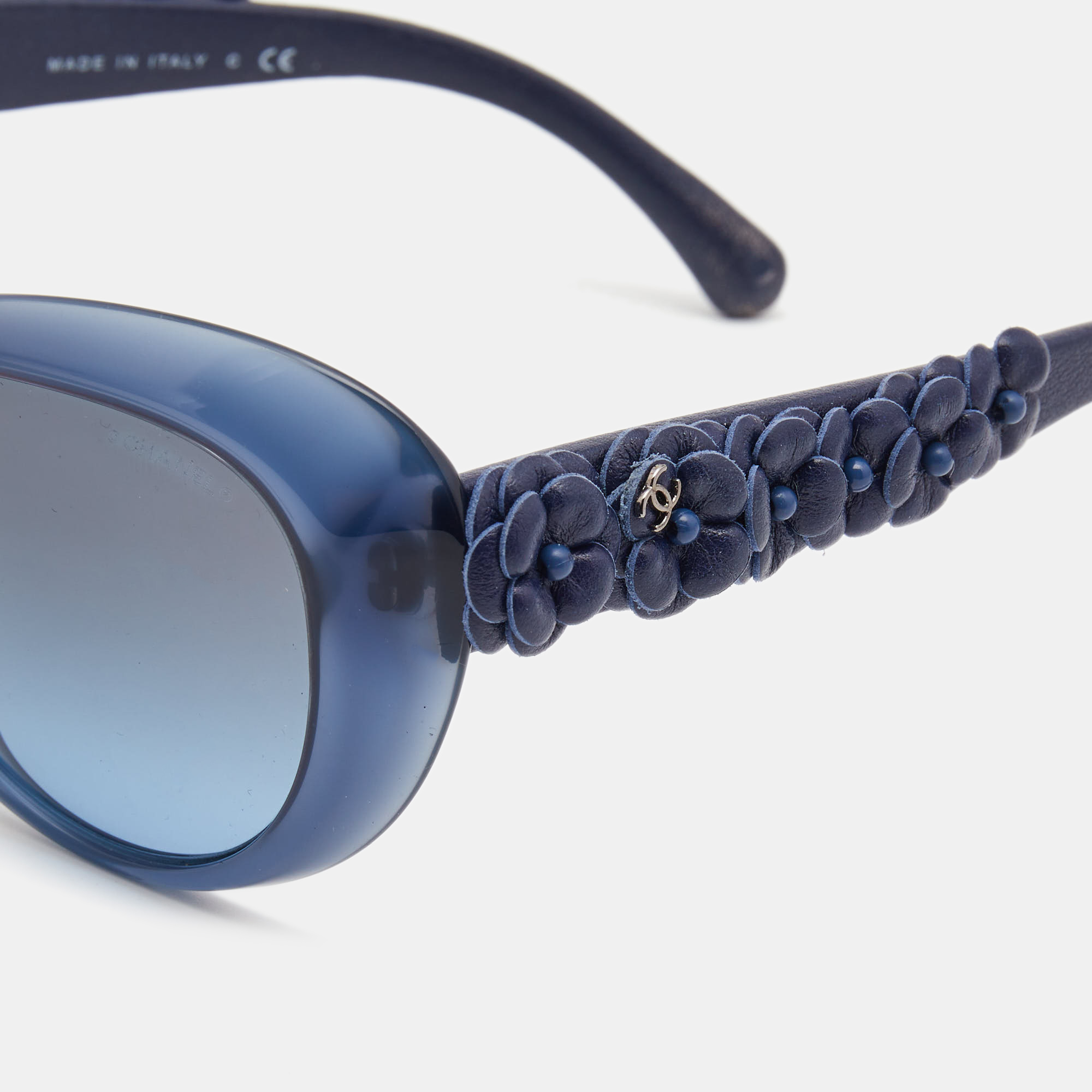 

Chanel Navy Blue CC Camellia Leather Gradient Cat Eye Sunglasses