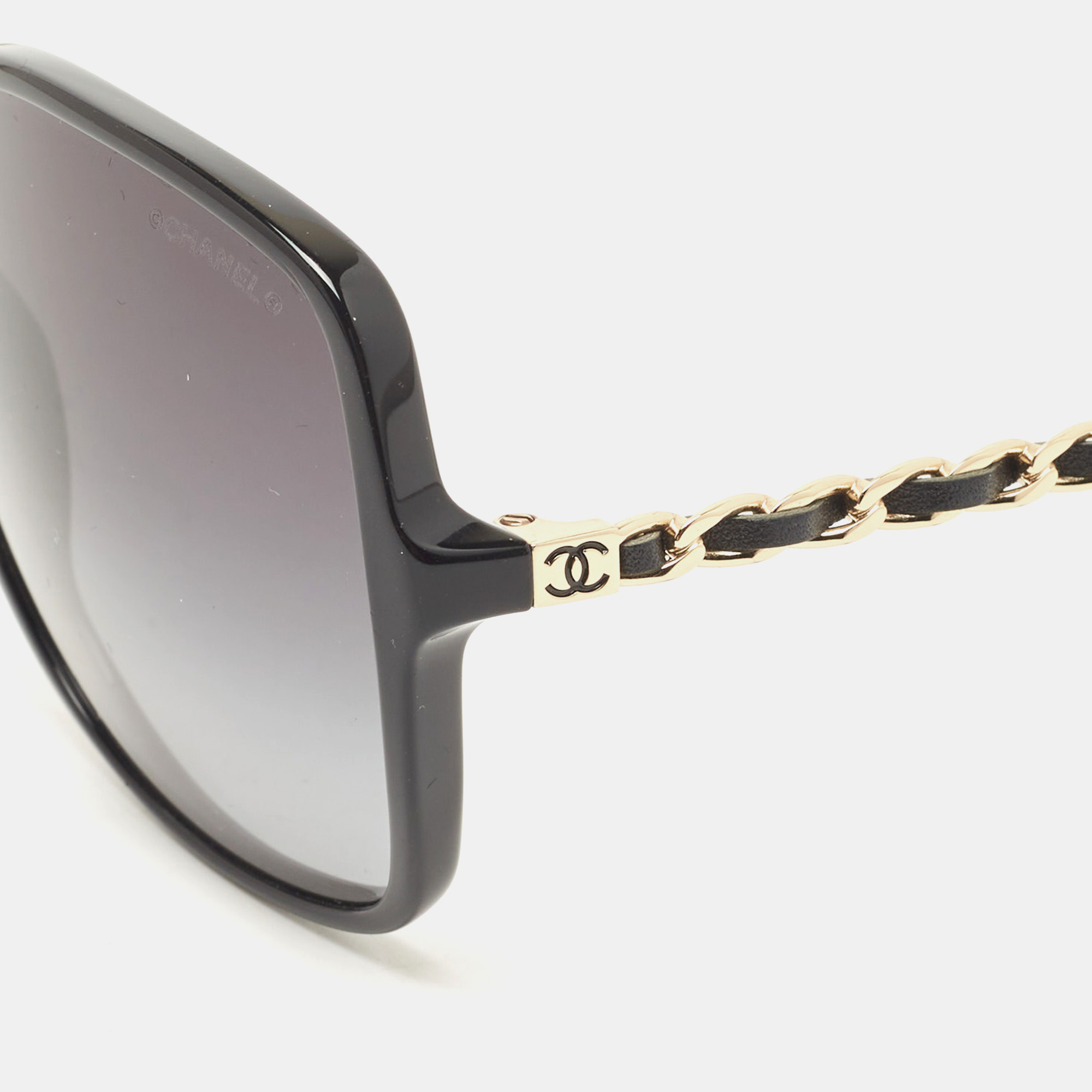 

Chanel Black Chain Detail Gradient Sunglasses