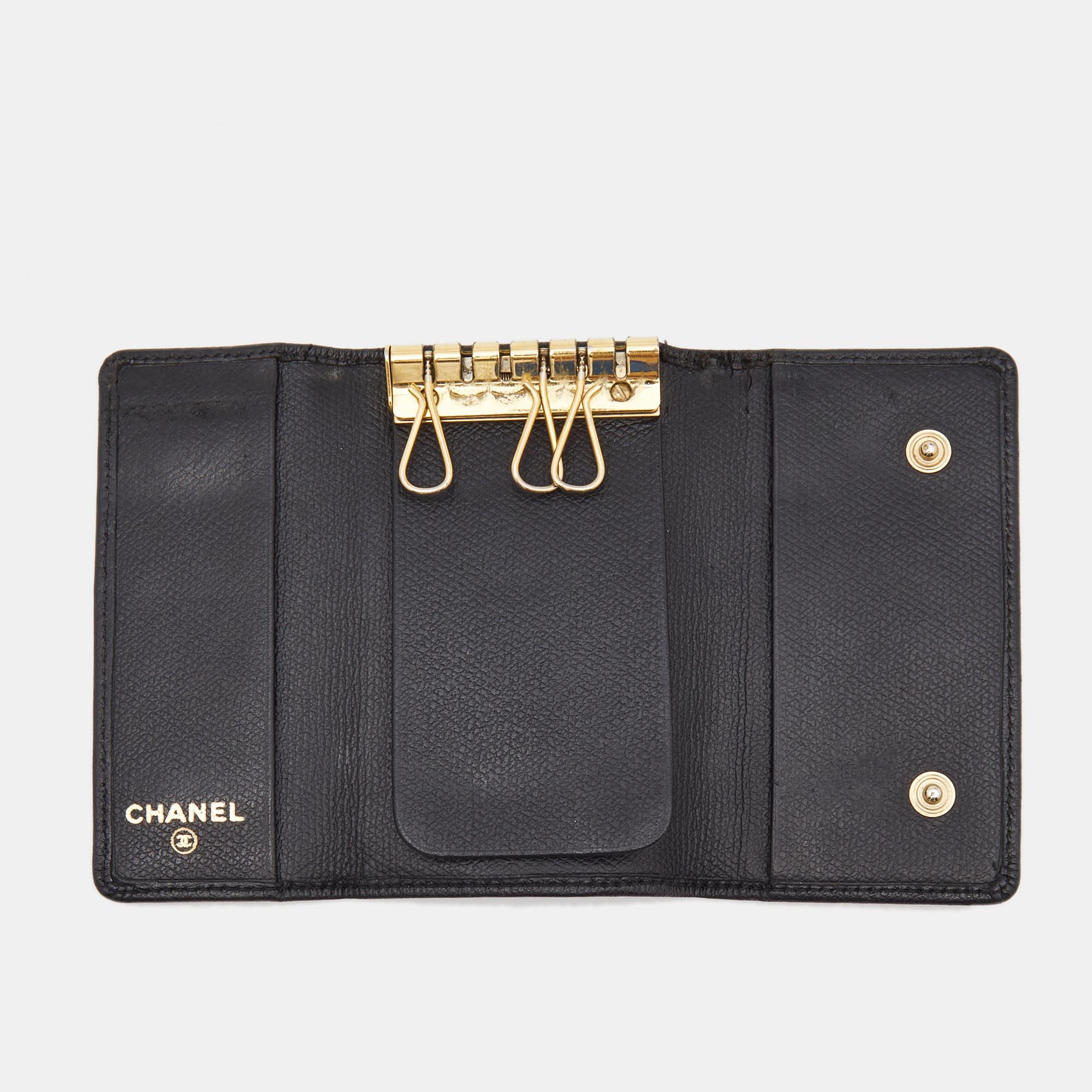 

Chanel Black Leather CC Flap Key Holder