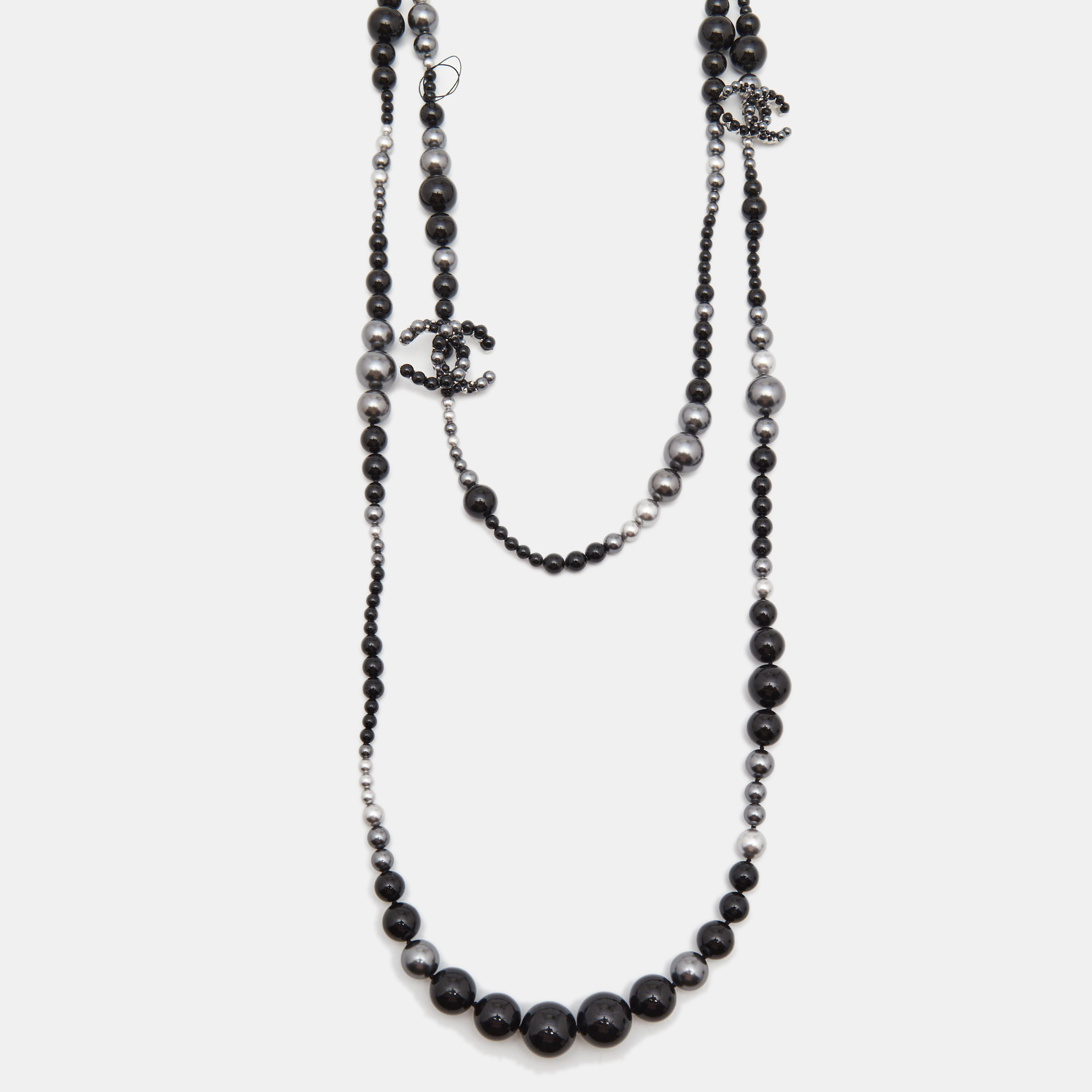 

Chanel CC Beads Faux Pearl Silver Tone Long Necklace