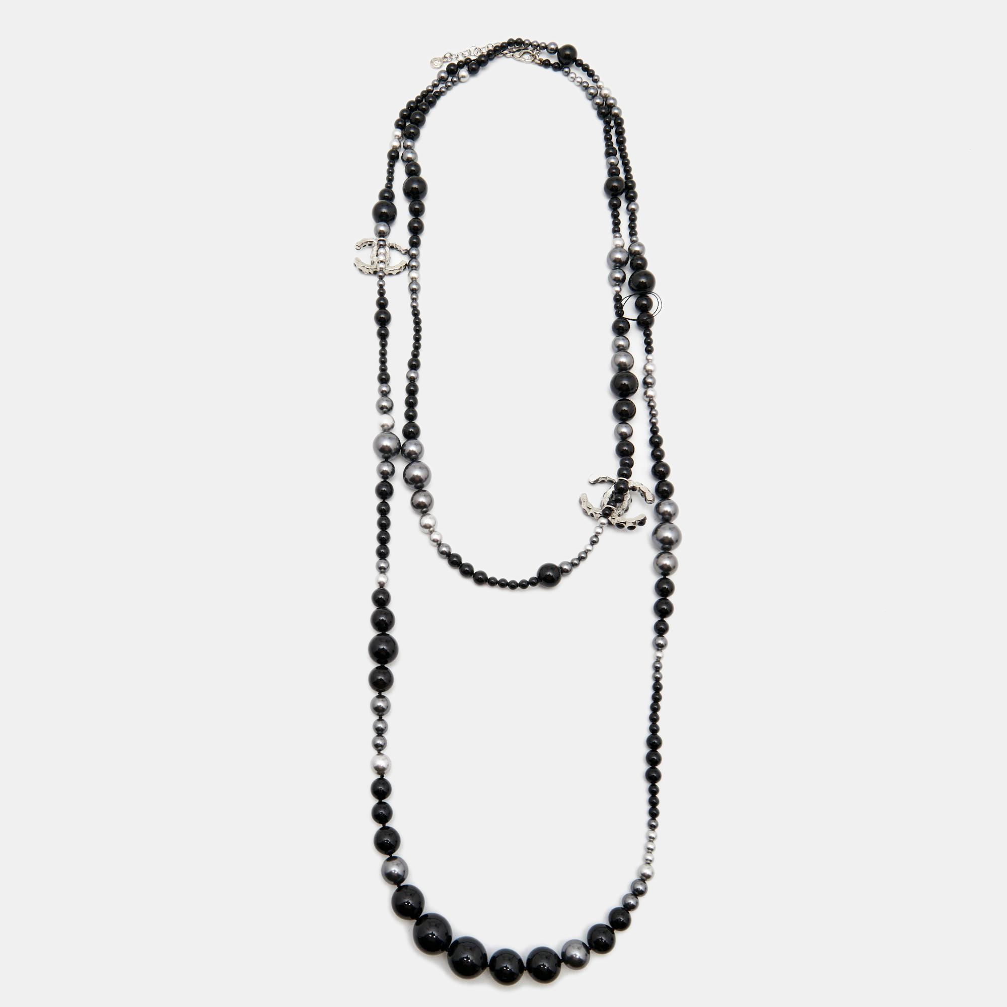 Pre Owned Chanel CC Beads Faux Pearl Silver Tone Long Necklace