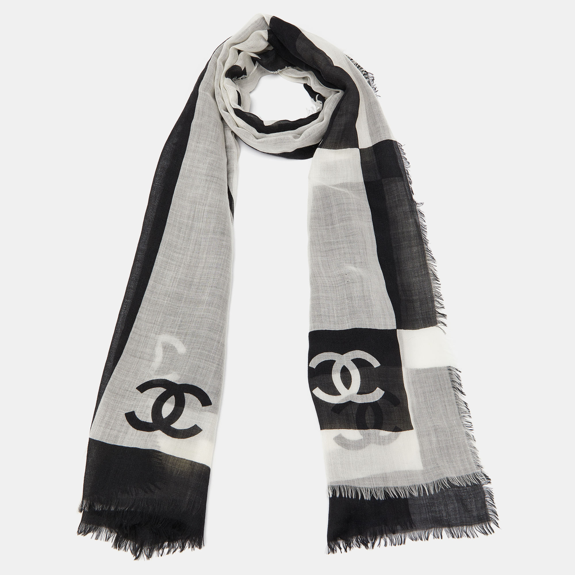 

Chanel Black & White 31 Rue Cambon Lightweight Cashmere Scarf